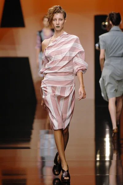 Look 17